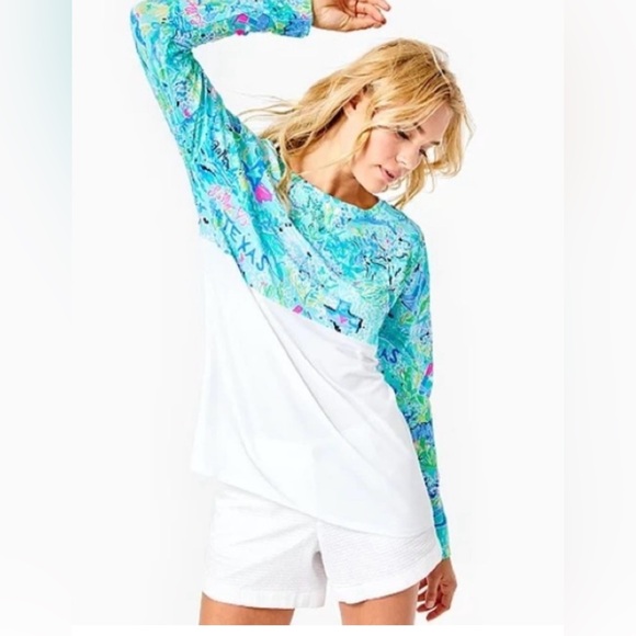 Lilly Pulitzer Tops - Lilly Pulitzer “Lilly Loves Texas” FINN top long sleeve. XXL Bayside Blue